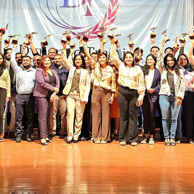 Group photograph of a Dynamic Training Institute batch